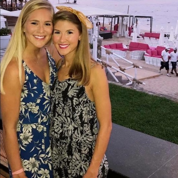 Meet your Posher, Lexie - Picture 3 of 8